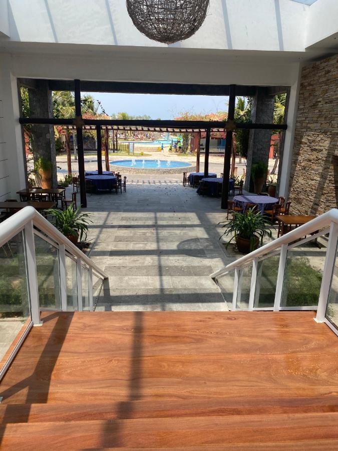 Super Luxo Residencial 2501 E 2502 4*